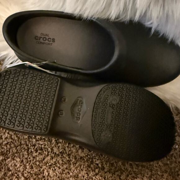 Crocs Women's Neria Pro II Clogs, Slip Resistant Work Shoes Clogs NWT - Picture 5 of 7